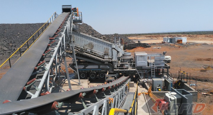 200TPH Granite Mobile Crushing Plant in Algeria